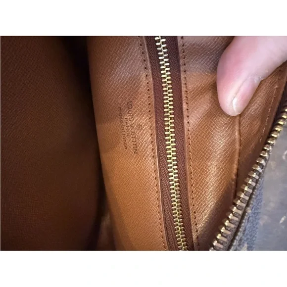 Louis Vuitton Brown Monogram Jeune Fille Shoulder Bag Handbag Crossbody - Picture 4 of 9